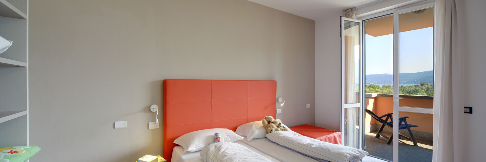 TRILOCALE 47/50 M² VISTA LAGO